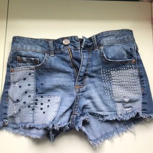 Only worn once. Nothing wrong with them.